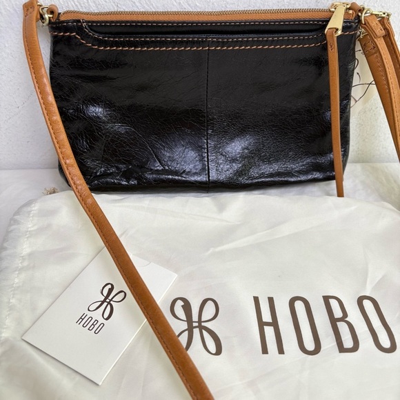 HOBO INTERNATIONAL Darcie Leather Crossbody Wristlet Shoulder Bag Purse NWT - Picture 6 of 14